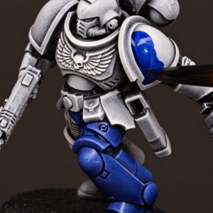 Miniature Painting Guide: Brush and Airbrush Techniques 2 Painting a Blue Shoulder Pad